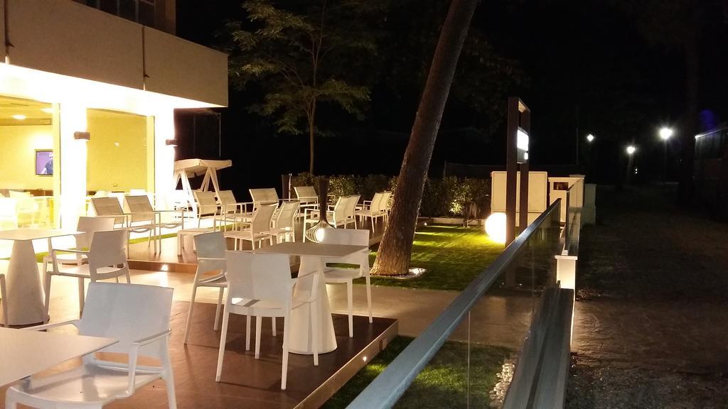 Hotel Condor Milano Marittima Exterior photo